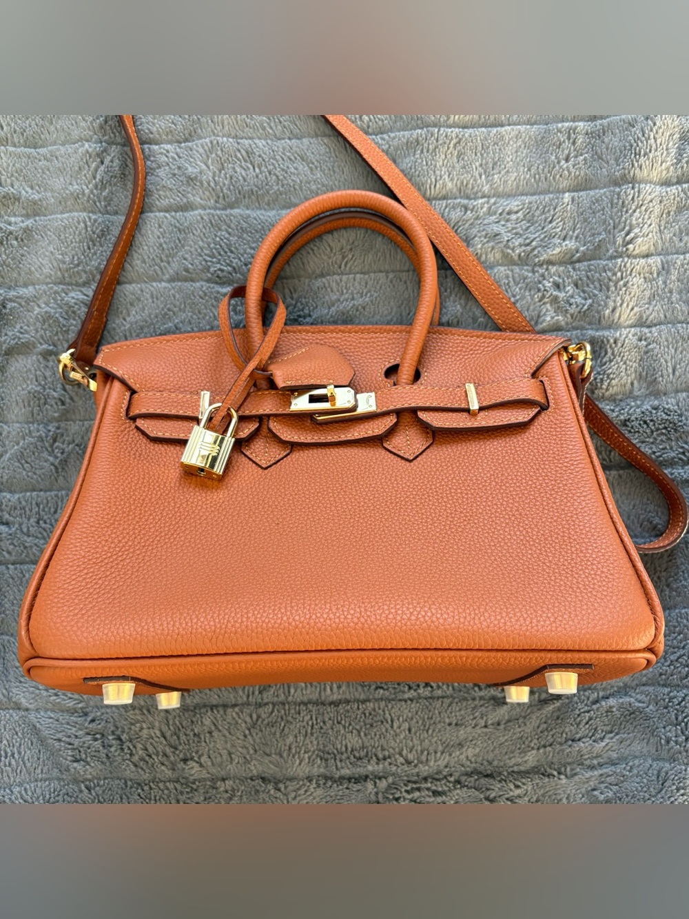 Handbag - Picture 2 of 9